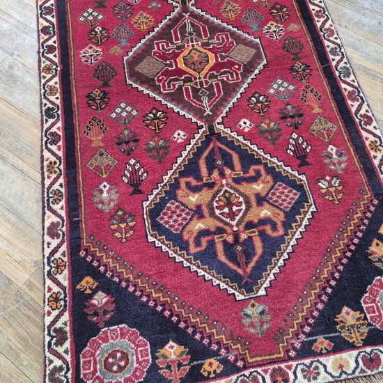 Persian Qashqai Rug 154cm x 78cm – Red & Blue Tribal Wool Runner