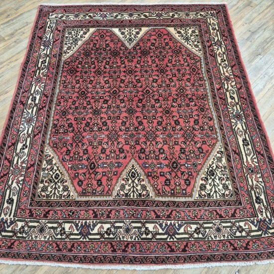 Enjilas Rug 190cm x 153cm – Natural Dyed Wool Rug in Soft Terracotta Tones