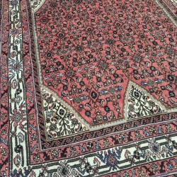 Enjilas Rug 190cm x 153cm – Natural Dyed Wool Rug in Soft Terracotta Tones