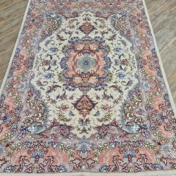 Tabriz Rug 200cm x 150cm – Wool & Silk 40 Raj Floral Rug