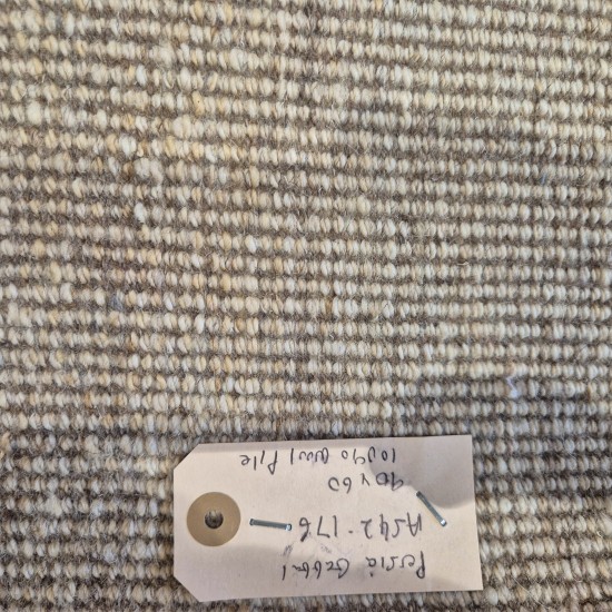 Persian Gabbeh Rug 90cm x 60cm – Thick Wool Pile Cream Rug Persian Gabbeh Rug 90cm x 60cm – Thick Wool Pile Cream Rug