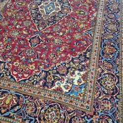 Persian Kashan Rug 322cm x 205cm – Red, Blue & Cream Luxury Carpet