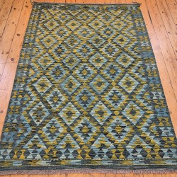 Vegetable Dye Kilim Rug 185cm x 131cm – Handwoven Wool Flatweave