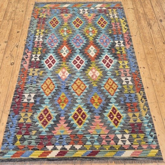 Turkish Vegetable Dyed Kilim Rug 187cm x 121cm – Handwoven Wool Flatweave