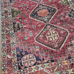 Qashqai Nomadic Rug 198cm x 137cm – Red Vintage Natural Wool