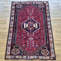 Qashqai Nomadic Persian Rug 144cm x 98cm – Red & Cream Wool Rug  Authentic