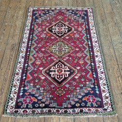 Persian Qashqai Nomadic Rug 162cm x 110cm – Red Tribal Wool Rug