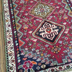 Persian Qashqai Nomadic Rug 162cm x 110cm – Red Tribal Wool Rug