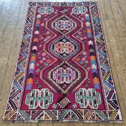 Persian Shiraz Rug 173cm x 113cm – Red Tribal Wool Rug 