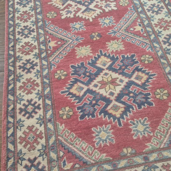 Hand-Knotted Kazak Runner 292cm x 83cm – Soft Red & Cream Tribal Wool Runner Authentic Kazak Hand-Knotted Kazak Runner 292cm x 83cm – Soft Red & Cream Tribal Wool Runner Authentic Kazak